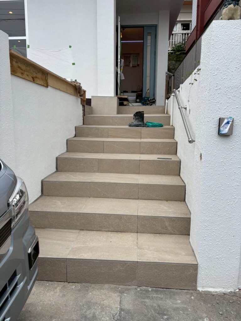 比屋根 リノベーション済み戸建て